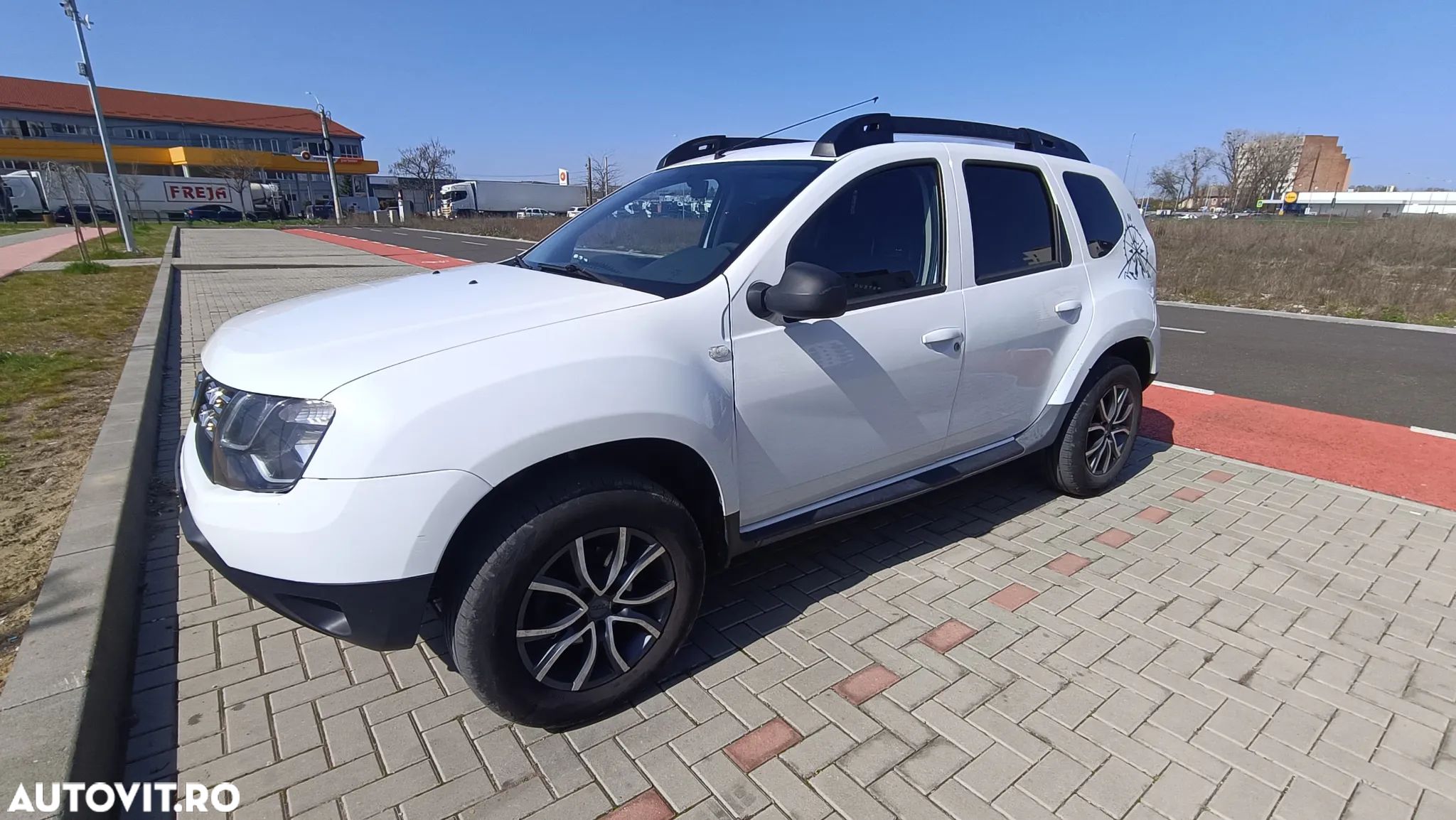 Dacia Duster 1.5 dCi 4x4 Laureate - 1