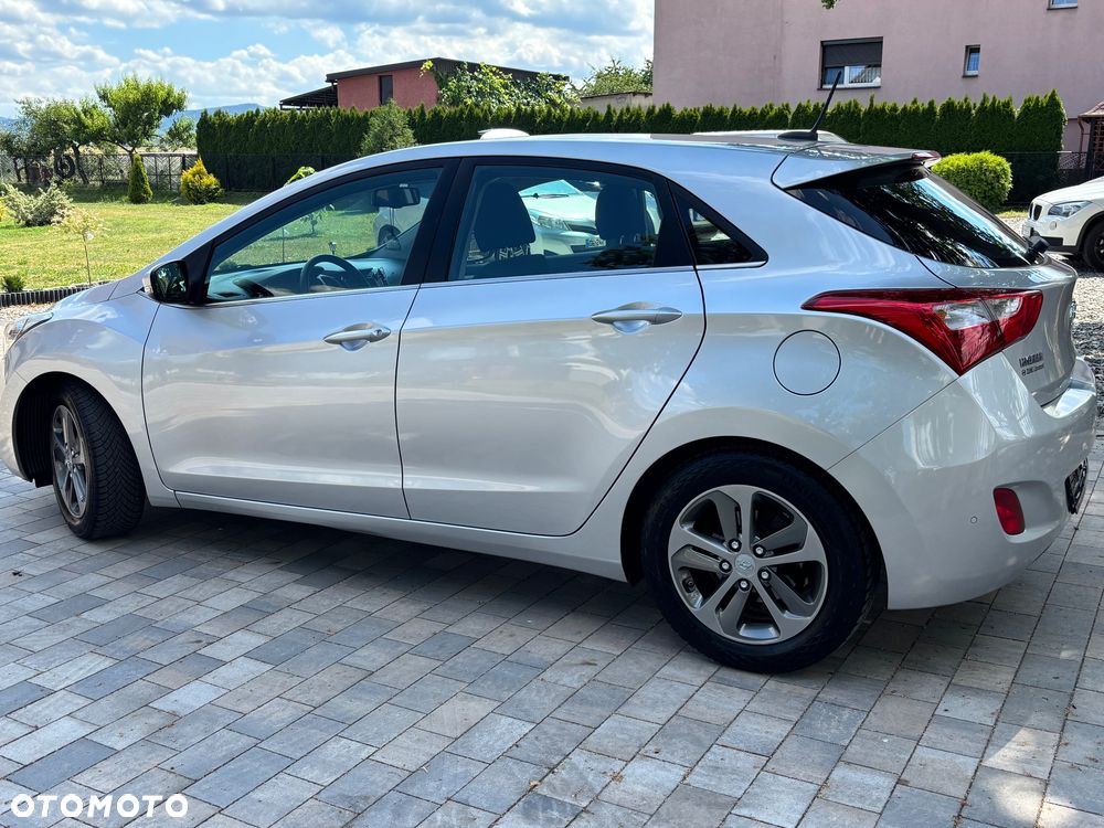 Hyundai i30 1.6 CRDi Premium - 5