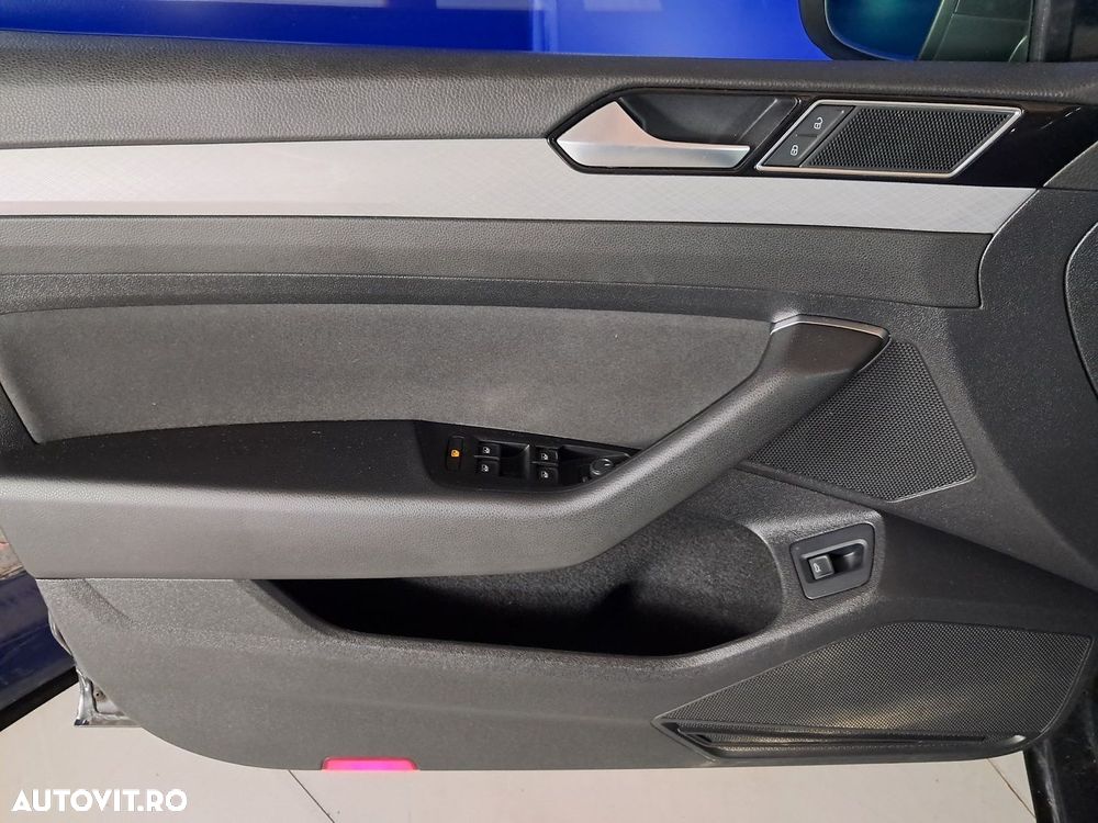 VOLKSWAGEN Passat 2021 — imagine 10