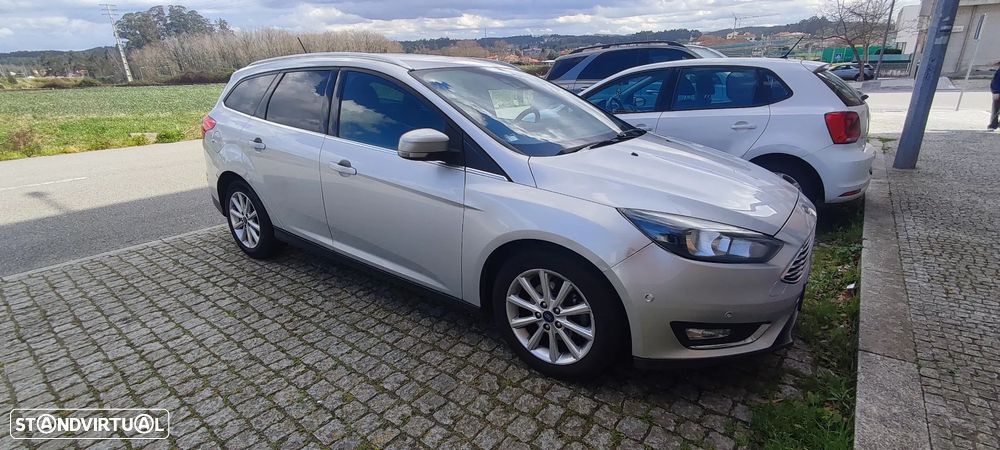 Ford Focus SW 1.5 TDCi EcoBlue Titanium - 6