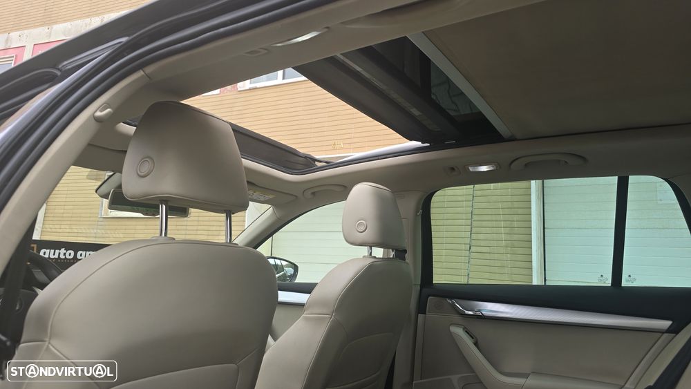 Skoda Octavia Break 1.6 TDi Elegance DSG - 22