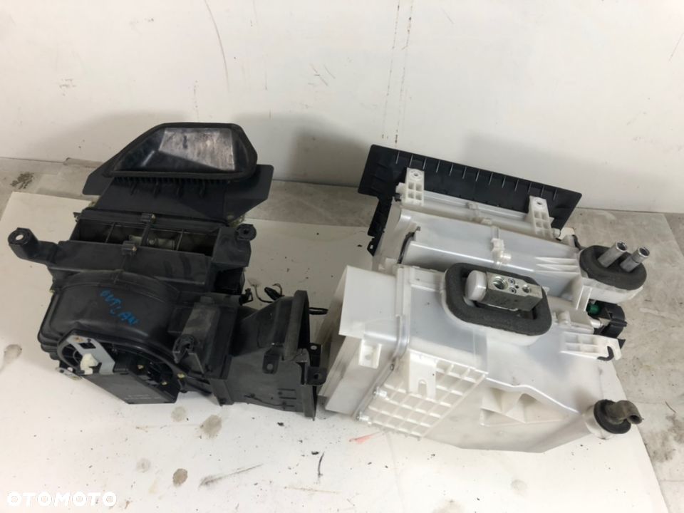 MITSUBISHI OUTLANDER I 03-06 NAGRZEWNICA WENTYLATOR CLIMATRONIC - 1