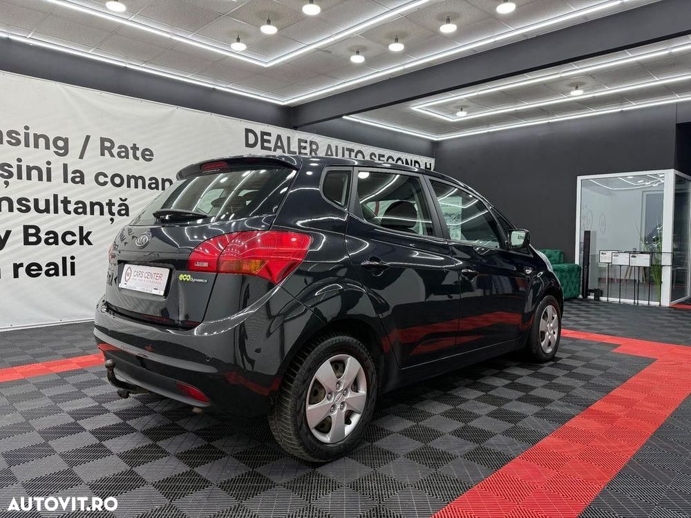 Kia Venga 1.6 CRDi 128 Black Collection - 5
