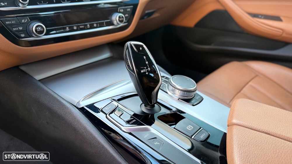 BMW 530 e iPerformance Line Luxury - 9