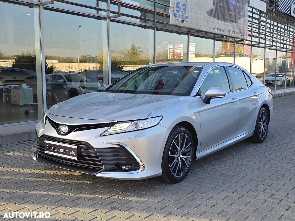 Toyota Camry 2.5 Hybrid Dynamic - 2