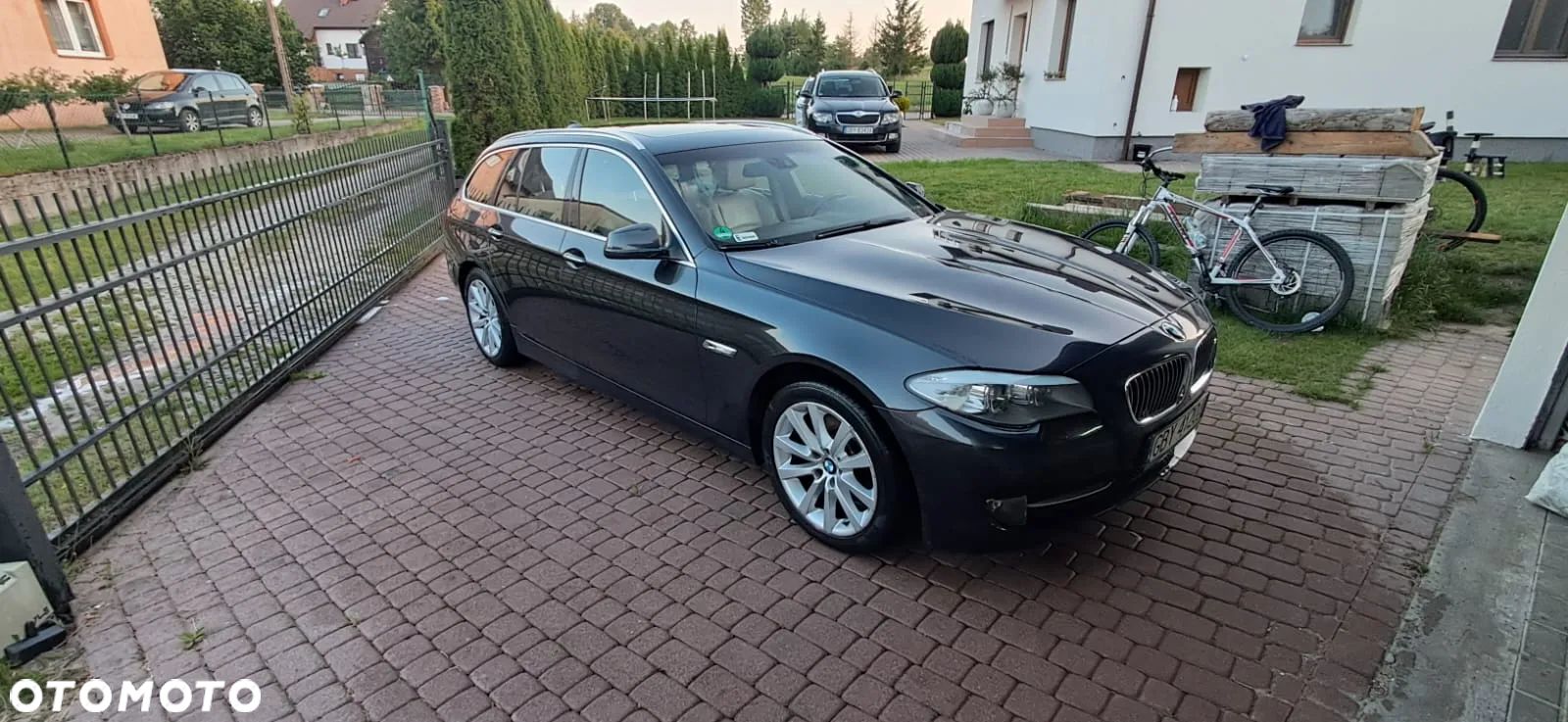 BMW Seria 5 520d Touring Luxury Line - 1