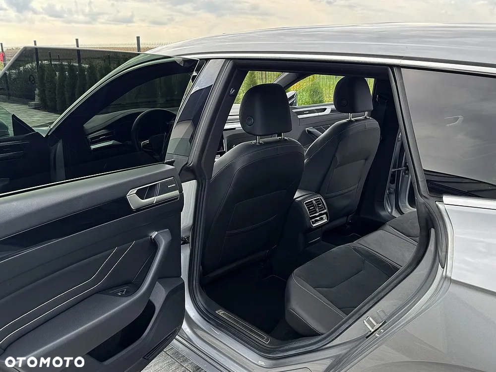 Volkswagen Arteon 2.0 TDI 4Motion R-Line DSG - 19