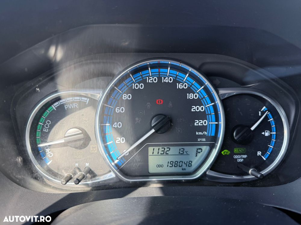 Toyota Yaris 1.5 VVT-i HSD Sol - 12