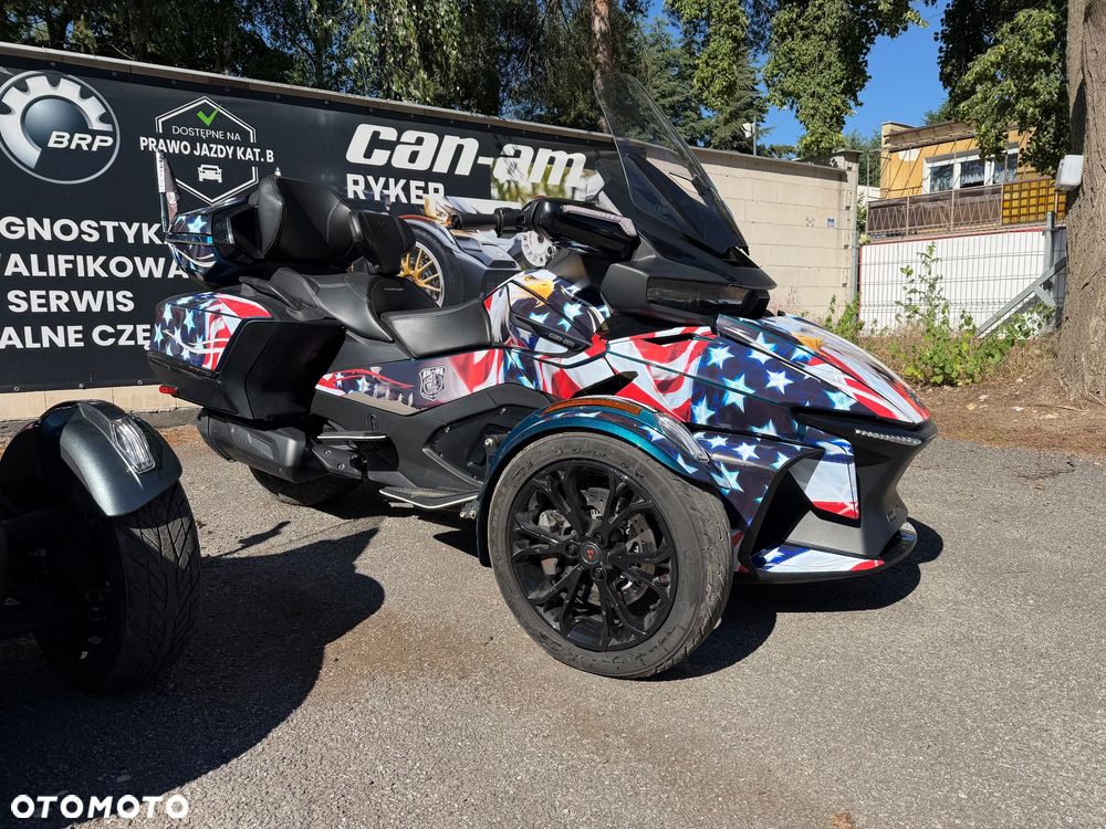 Can-Am Spyder - 2