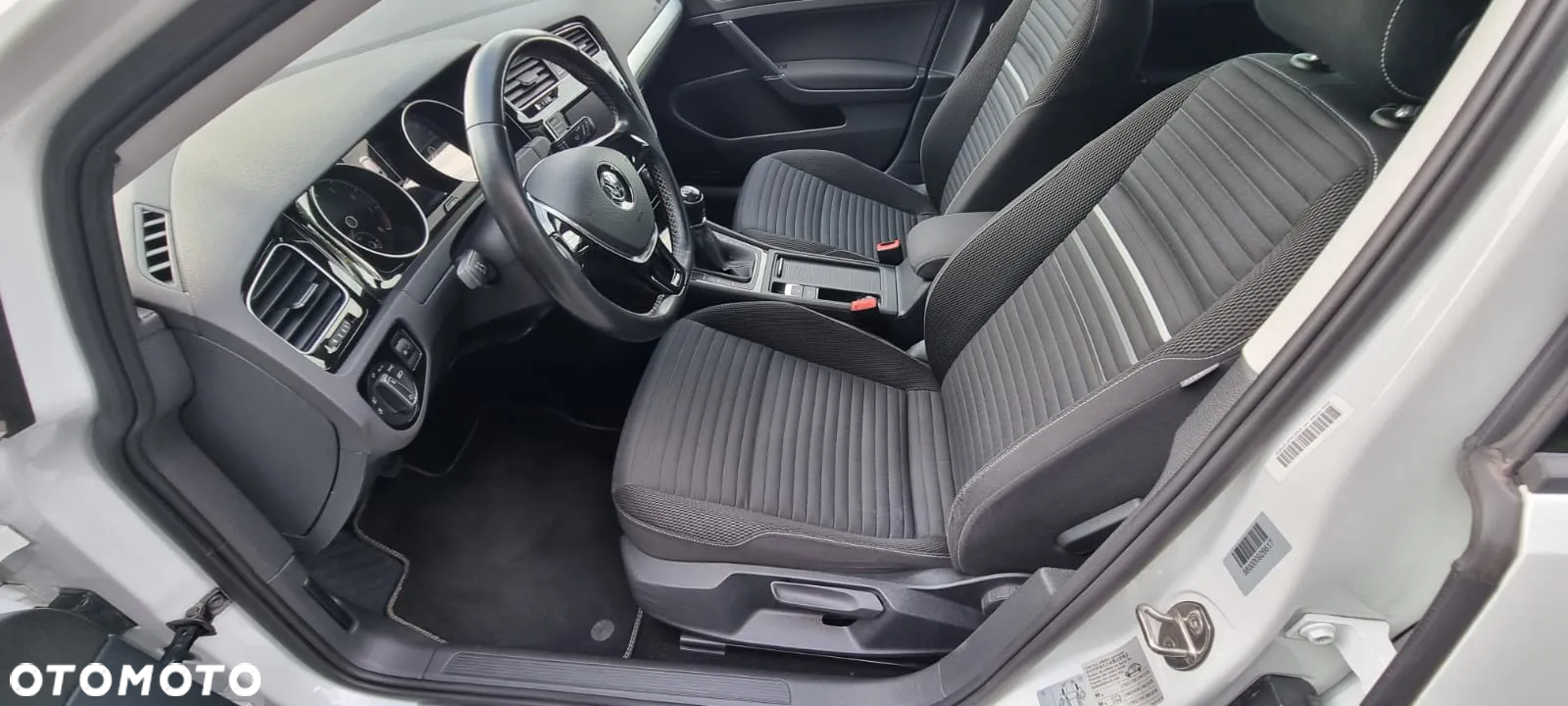 Volkswagen Golf 1.4 TSI BlueMotion Technology Cup - 11
