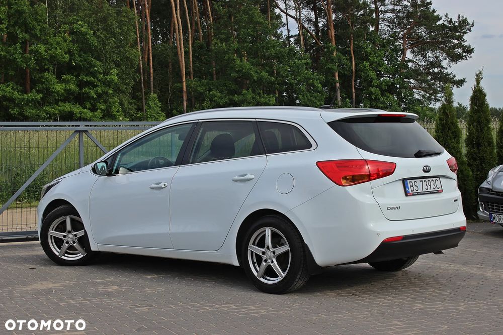 Kia Ceed 1.6 CRDi L Business Line - 26