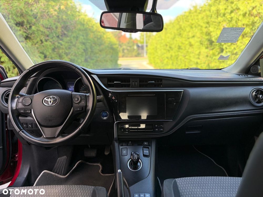 Toyota Auris - 16