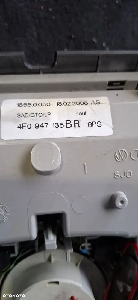 AUDI Q7 S-LINE A6 C6 Lampka PODSUFITKI - 4