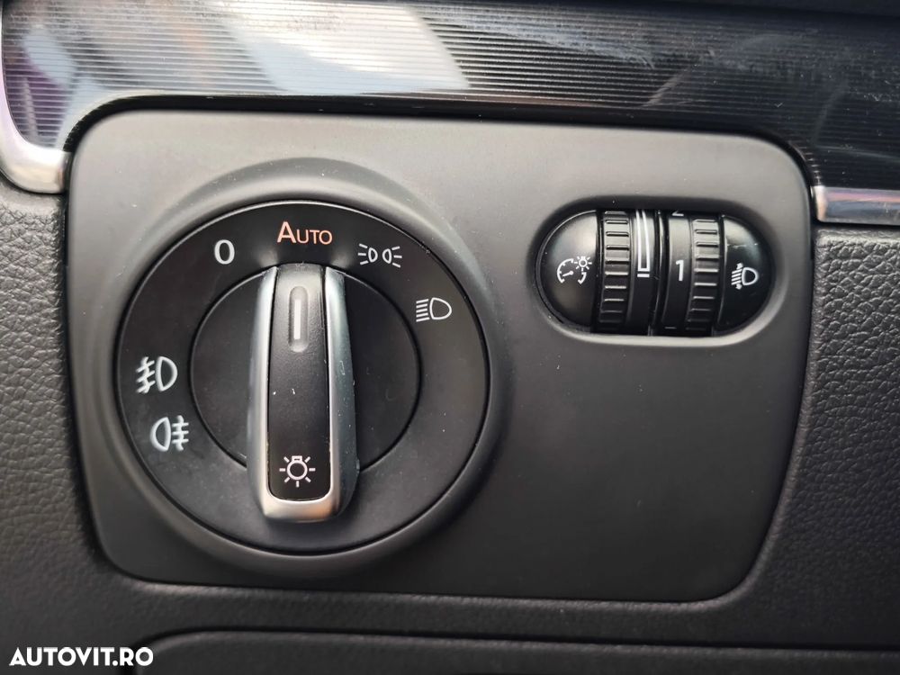 Volkswagen Golf 2.0 TDI DPF DSG GTD - 22