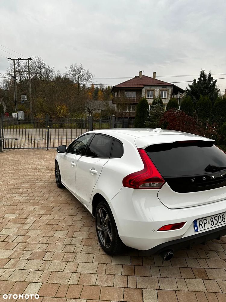 Volvo V40 D4 Summum - 4