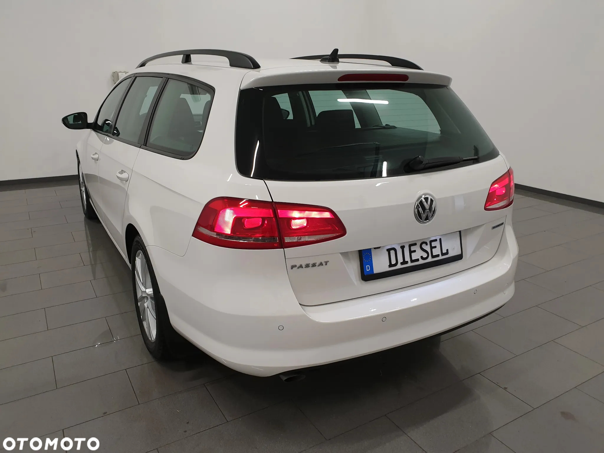 Volkswagen Passat 1.6 TDI Comfortline - 29