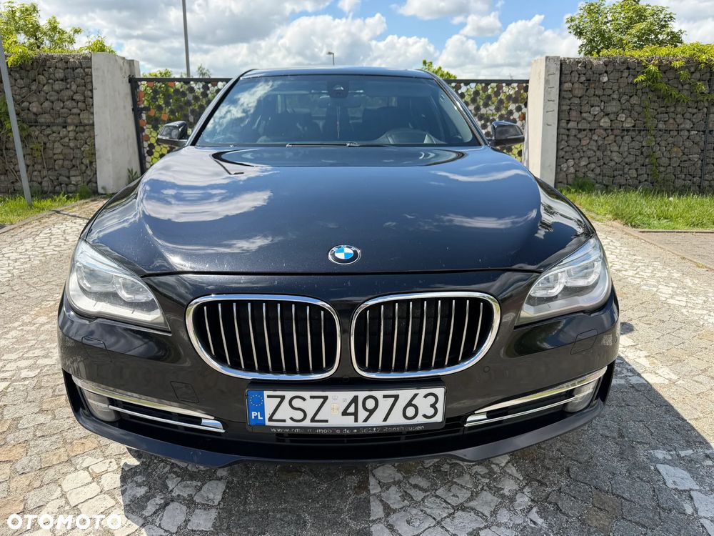 BMW Seria 7 740d xDrive Edition Exclusive - 13