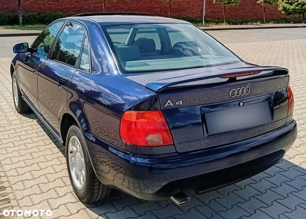 Audi A4 Limousine - 19