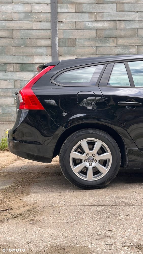 Volvo V60 D2 Geartronic Powershift Kinetic - 17