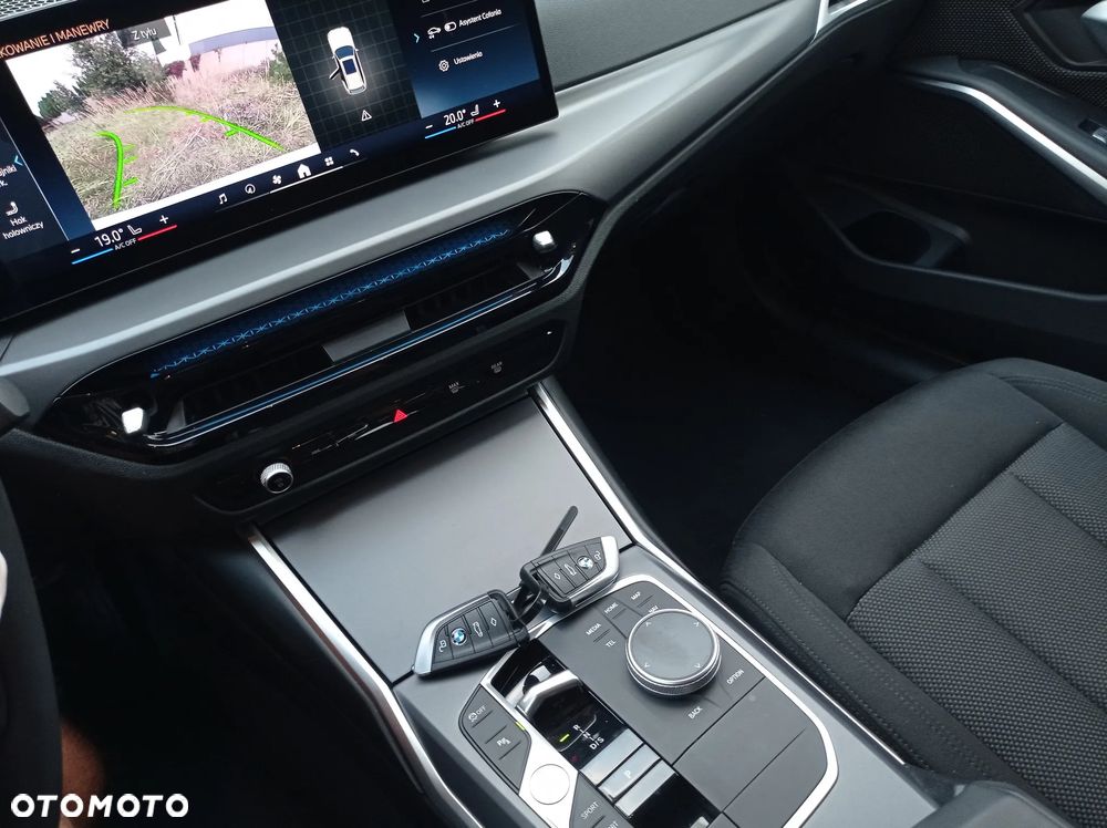 BMW Seria 3 318d mHEV - 6