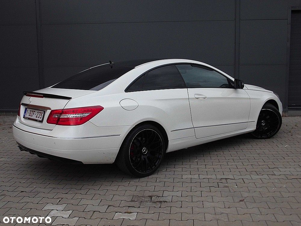 Mercedes-Benz Klasa E 200 CGI BlueEFFICIENCY Automatik Avantgarde - 5