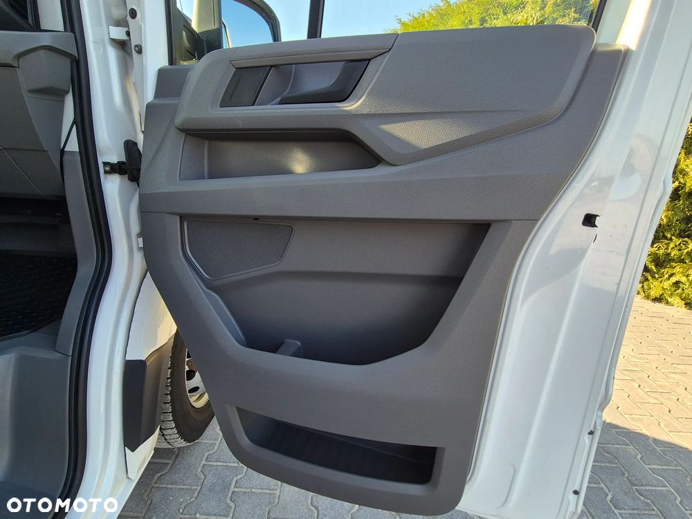 Volkswagen CRAFTER/IGLOOCAR - 10