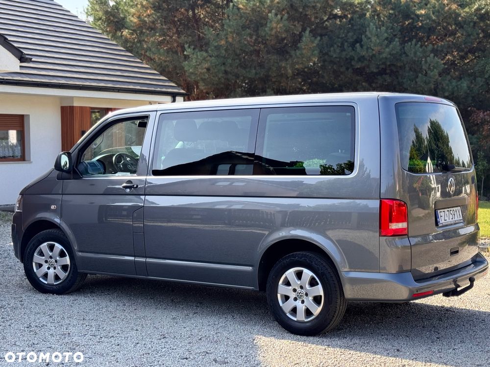Volkswagen Multivan - 23