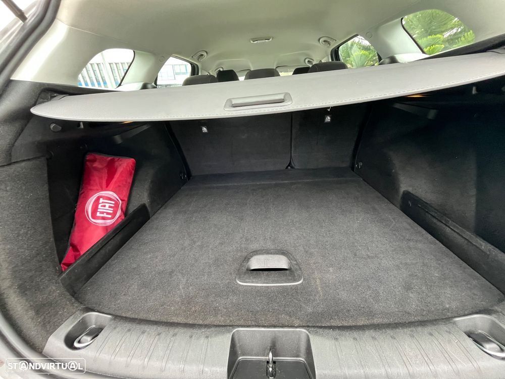 Fiat Tipo Station Wagon 1.6 M-Jet Lounge - 23