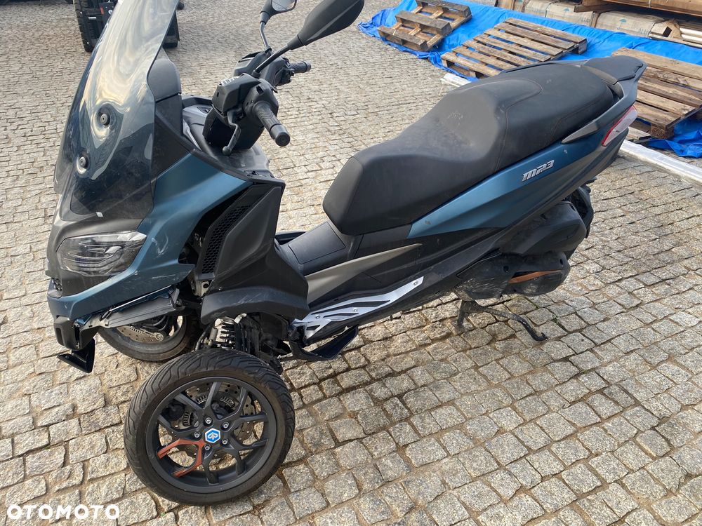 Piaggio MP-3 - 3