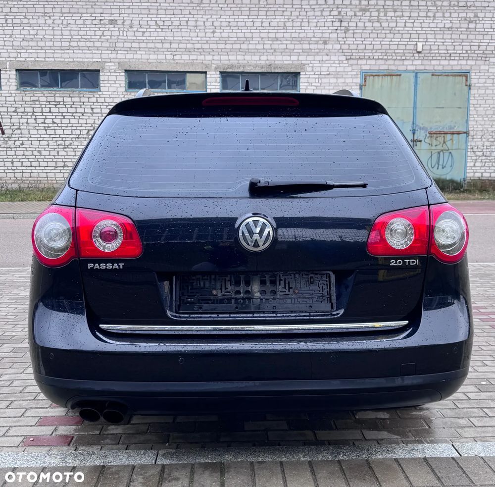 Volkswagen Passat - 8