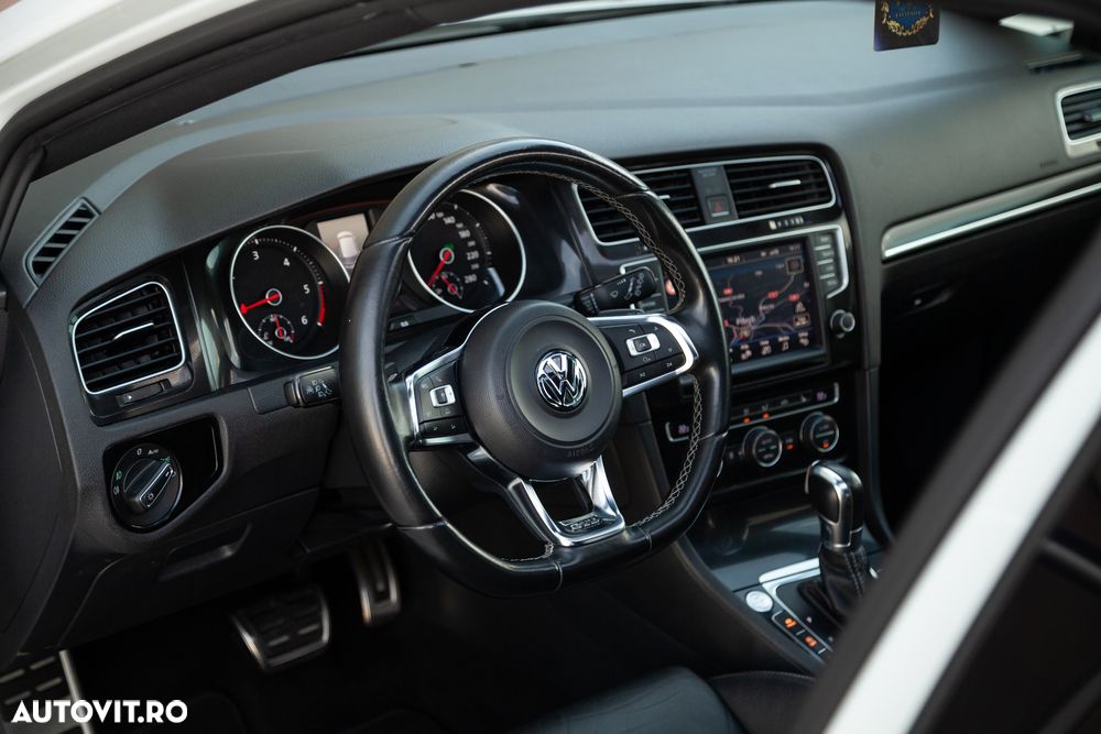 Volkswagen Golf - 13