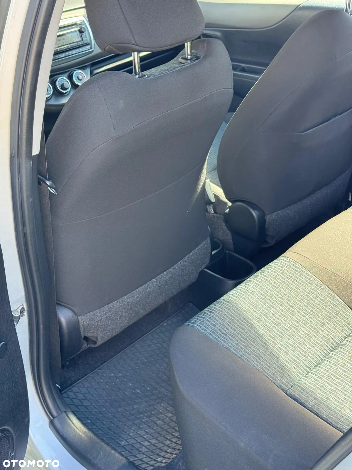 Toyota Yaris 1.0 Luna - 21