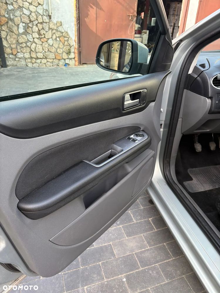 Ford Focus 1.6 TDCi Econetic - 16