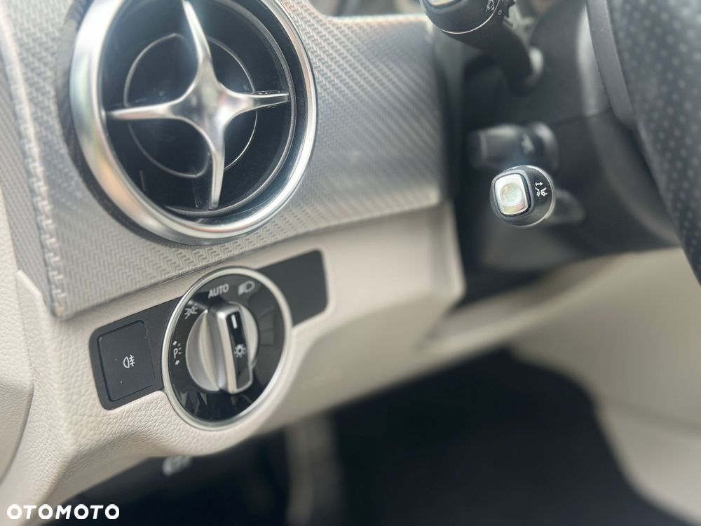 Mercedes-Benz GLK 220 CDI DPF 4Matic BlueEFFICIENCY 7G-TRONIC Edition 1 - 8