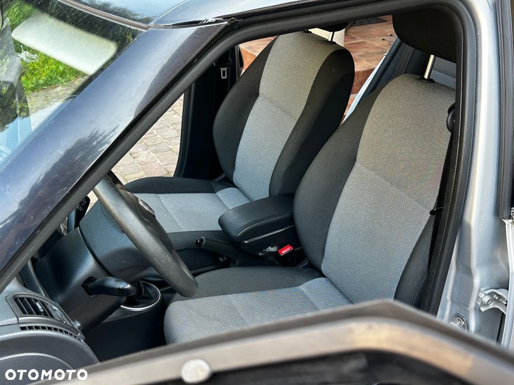 Skoda Fabia 1.2 12V Ambition - 8