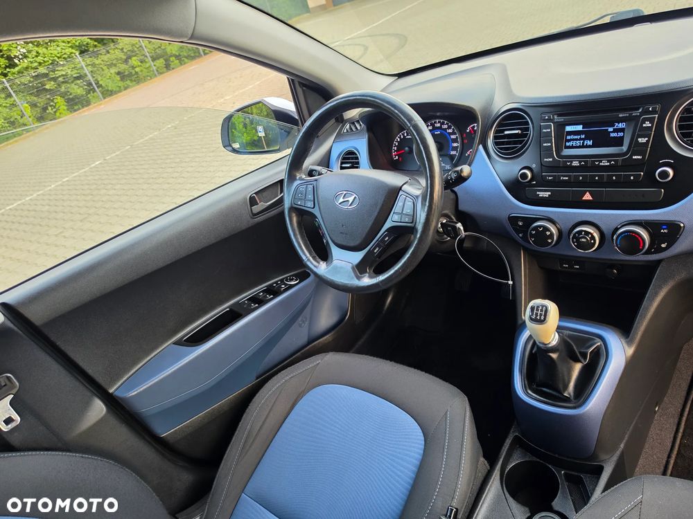 Hyundai i10 1.2 Fifa World Cup Edition - 7