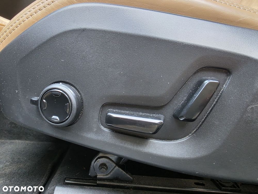 Volvo XC 60 - 11