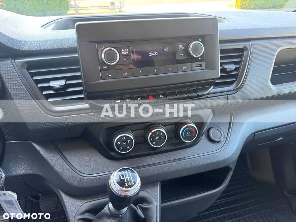 Renault Trafic - 8