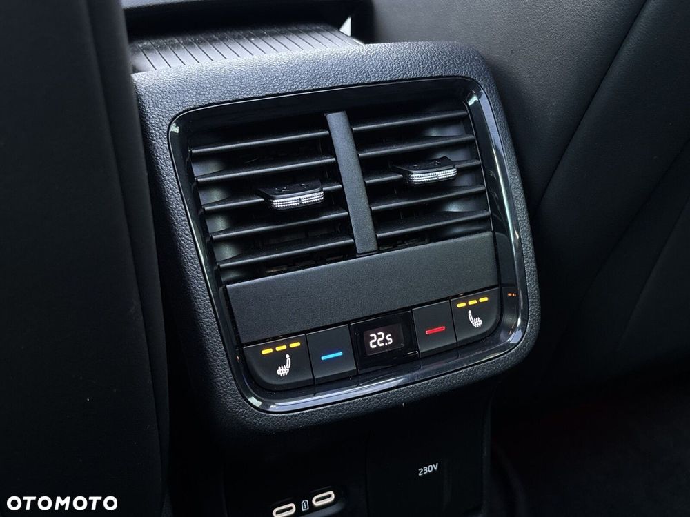 Skoda Octavia 2.0 TDI RS DSG - 31