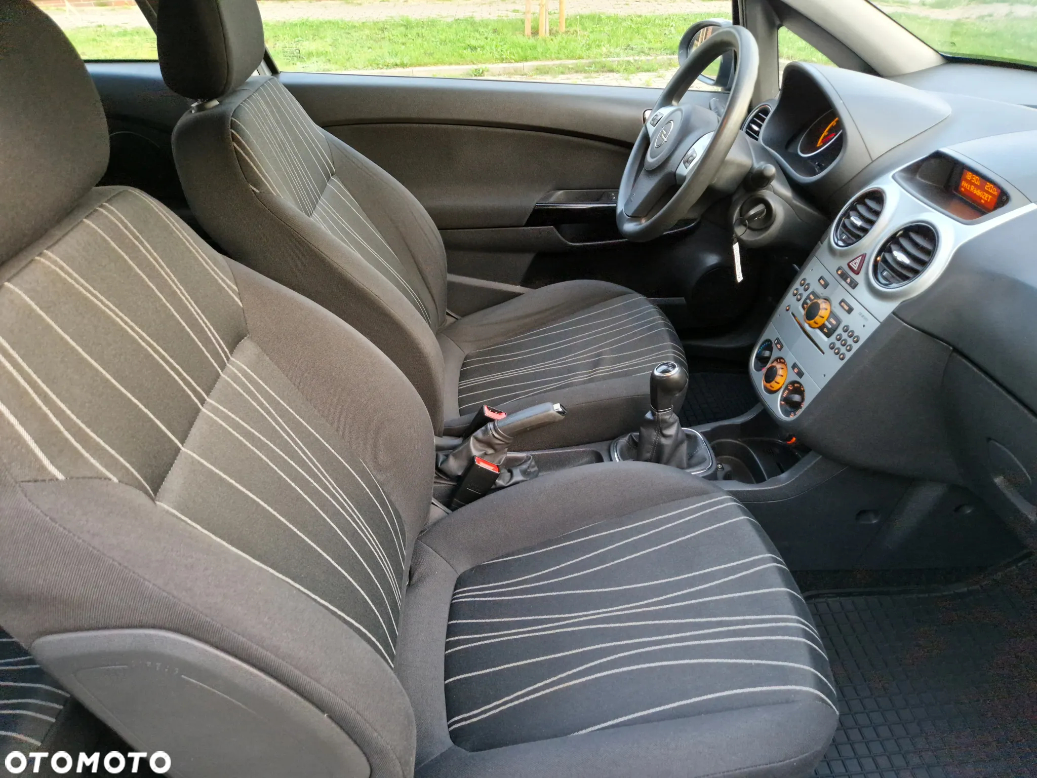 Opel Corsa - 10