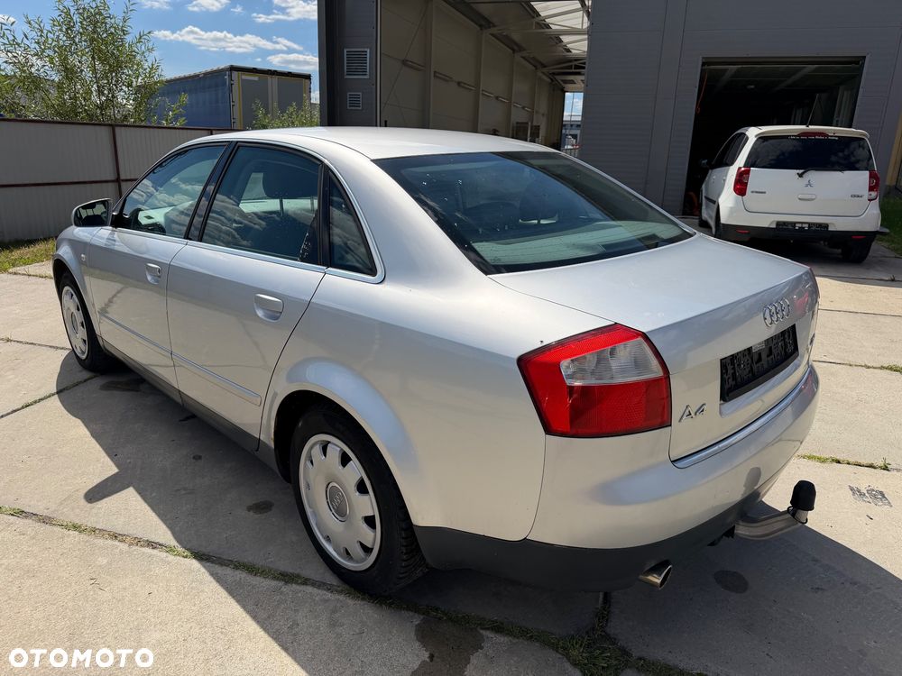 Audi A4 Limousine 2 - 6