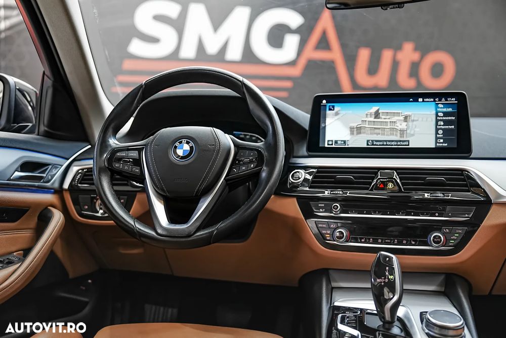 BMW Seria 5 530e Aut. Luxury Line - 13