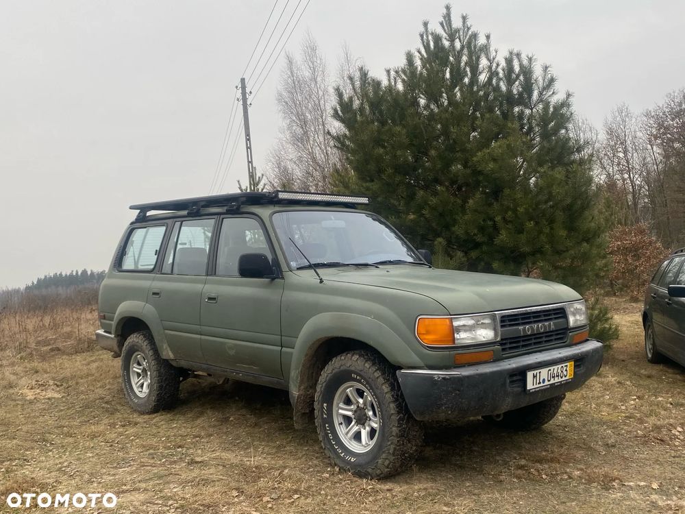 Toyota Land Cruiser - 1