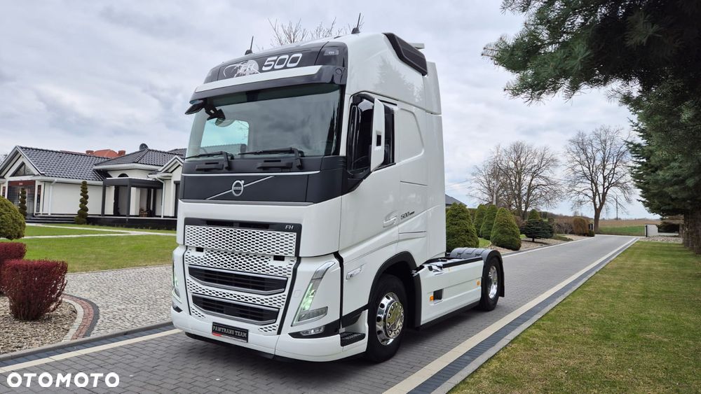 Volvo ///FH///500///2022///1 TURBINA ///JEDYNE 183 TYŚ KM/// GLOBETROTTER///XXL/// KLIMATYZACJA POSTOJOWA/// ZABUDOWY MIĘDZYOSIOWE/// ALUMINIOWE FELGI///FULL LED/// VIRTUAL COCPIT///PEDANTYCZNY  STAN///JAK NOWY - 1