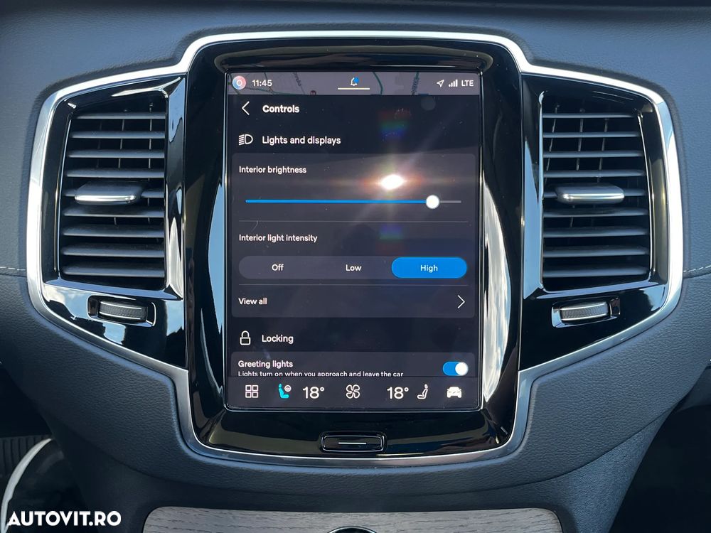 Volvo XC 90 - 33