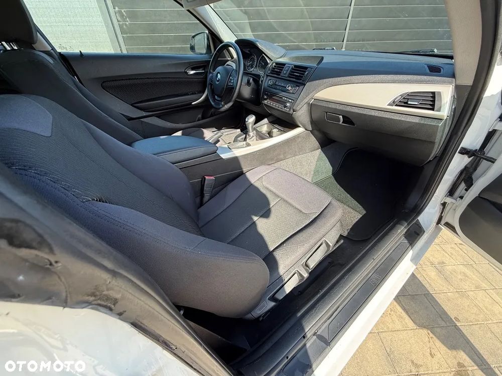BMW Seria 1 114d Sport Line - 12