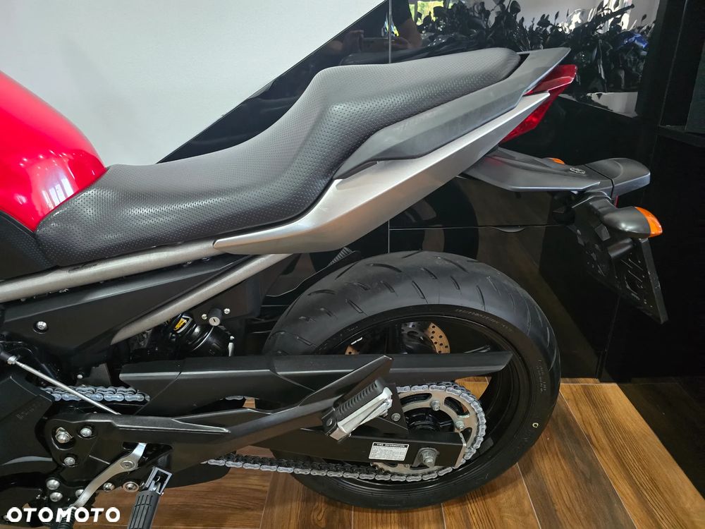 Yamaha XJ - 24