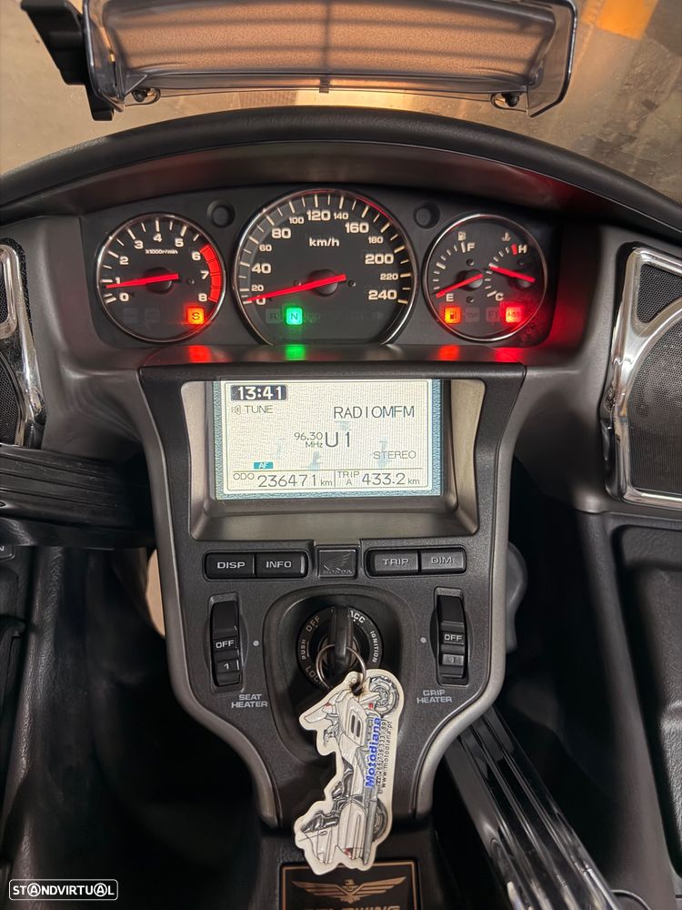 Honda Goldwing GL 1800 - 16
