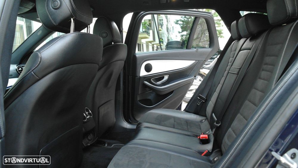 Mercedes-Benz E 300 de AMG Line - 29