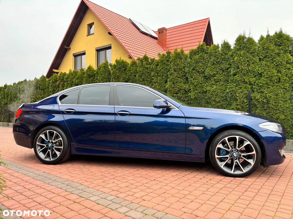 BMW Seria 5 528i - 4